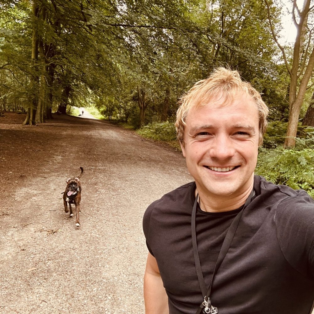 Dog Walker in Appleton, Warrington Dog Walker in Appleton, Warrington